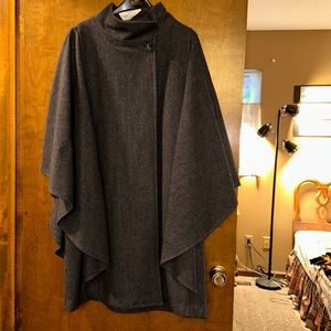 Dani Colby Hockanum Wool fabric cape